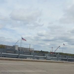 Meet your Posher, Noha